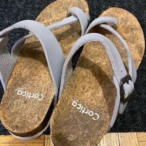 Women’s sandals Size 6